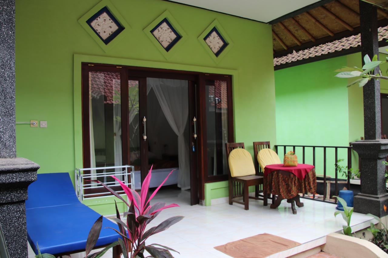 Taman Sandat Amed Buitenkant foto