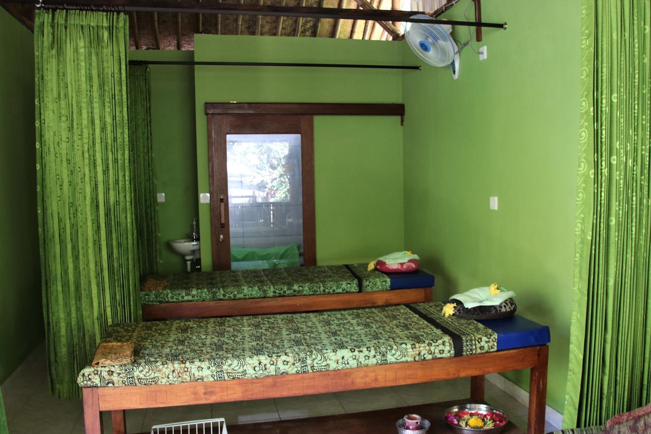 Taman Sandat Amed Buitenkant foto