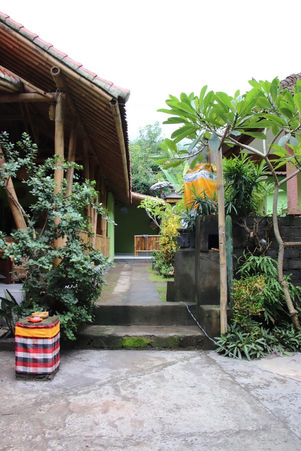 Taman Sandat Amed Buitenkant foto