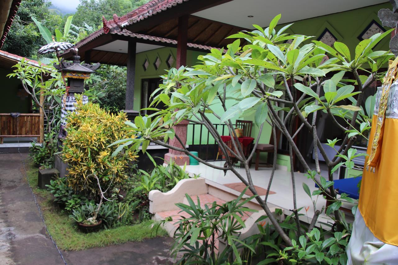 Taman Sandat Amed Buitenkant foto